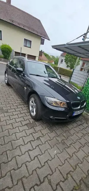 BMW 320 320d xDrive DPF Touring Aut. Edition Exclusive