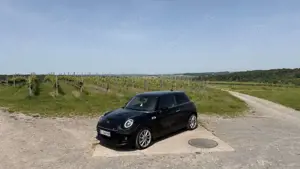 MINI Cooper SE Cooper SE Trim M Bild 4
