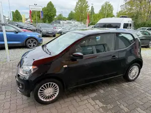 Volkswagen up! high up! = Automatik - Navi - Tempomat - Pdc Bild 4