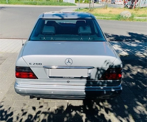 Mercede Benz E200 - W124 - Automatikgetriebe - gepflegt  Bild 4