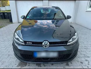 Volkswagen Golf GTD DSG / GTD / NAVI