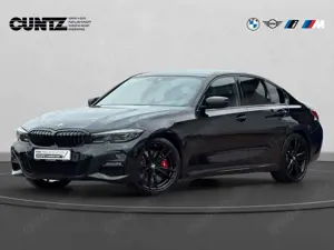 BMW 320 i Limousine M Paket Laser Drive+Parkassist Anhänge