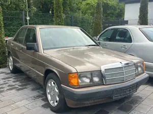 Mercedes-Benz 190 e 2.0 Automatik/SCHIEBEDACH