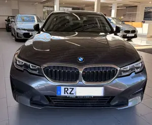 BMW 320 320i Aut. Advantage