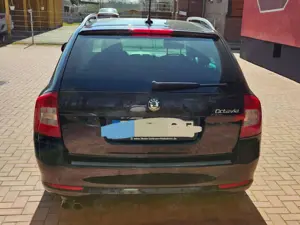 Skoda Octavia Octavia Combi 1.8 TSI DSG Laurin