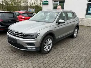 Volkswagen Tiguan Highline 2.0 TDI 4Motion DSG Navi RFK