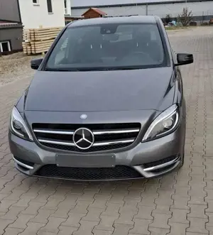 Mercedes-Benz B 200 B 200 CDI (BlueEFFICIENCY) 7G-DCT