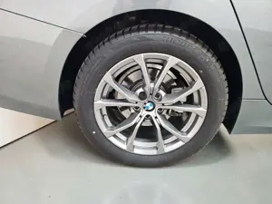 BMW 320 Bild 5