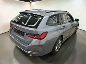 BMW 320 Bild 3