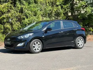Hyundai i30 Classic+2.HAND+KLIMA+ZV+WINTERREIFEN+TÜV+