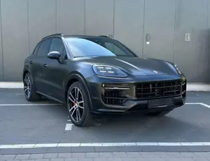 Porsche Cayenne S 4.0 V8 SportDesign Chrono Pano AHK Acc