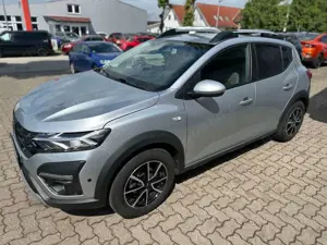 Dacia Sandero III Stepway/AHK/NAVI/SHZ/1HD/KAM/TEMP Bild 2