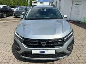 Dacia Sandero III Stepway/AHK/NAVI/SHZ/1HD/KAM/TEMP Bild 3