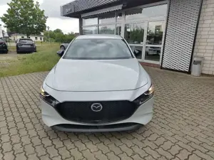 Mazda 3 2.5L e-SKYACTIV G 140ps