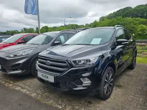 Ford Kuga ST-Line_Kamera_Xenon_KeyFree
