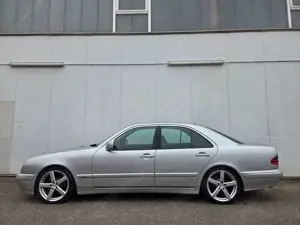 Mercedes-Benz E 320 ELEGANCE Leder/Xenon/Schiebedach