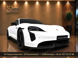 Porsche Taycan Turbo S *CARBON*HUD*PCCB*2.DISPLAY*V-MAX*
