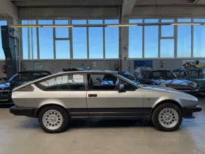 Alfa Romeo GTV GTV 6/2.5 -unrestaurierter Topzustand-