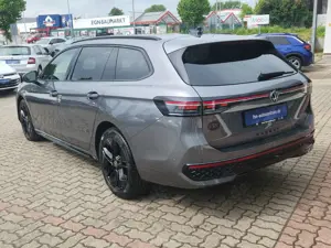 Volkswagen Passat 1.5 TSI Hybrid R-Line Matrix 360° AHK DCC Bild 4