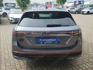 Volkswagen Passat 1.5 TSI Hybrid R-Line Matrix 360° AHK DCC Bild 5