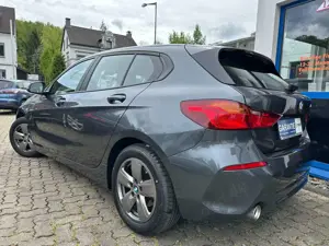BMW 118 d Lim.Advantage+KLIMATRONIK+6 GANG+PDC+SHZ+TEMPOM Bild 3
