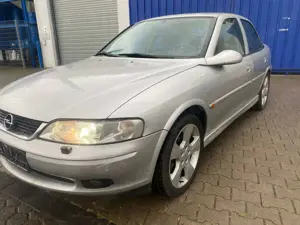 Opel Vectra Bild 3