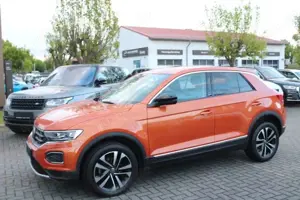 Volkswagen T-Roc United,Navigation,LED,Standheizung,el.Heck Bild 3