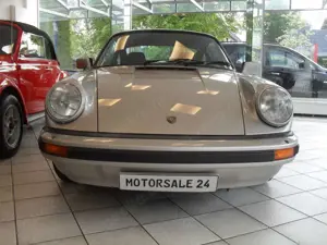 Porsche 930