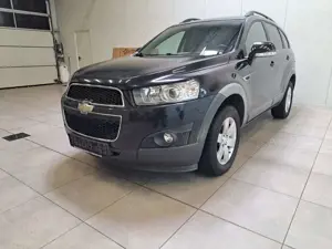 Chevrolet Captiva 2.4 LT 2WD / 7SITZER / AHK / T-LEDER