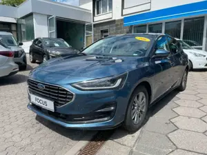 Ford Focus Lim. Titanium*AHK*RFK*SHZ