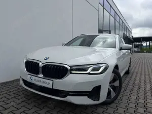 BMW 520 iA Touring HUD Luftfederung AD AHK-klappbar AHK Na