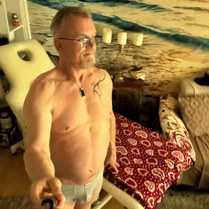 Erotikmassage von Mann für Mann ab 12:00 Uhr, auch in den Abendstunden