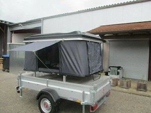 Campinganhänger mit Alu-Deckel und Dachzelt, gebremst NEU   Bild 4