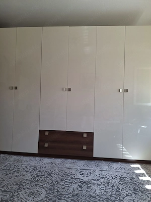 Kleiderschrank beige creme