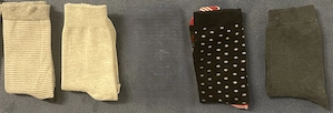 2x Feinstrümpfe+Gr. 42 44: Nylonstrumpfhosen, hautfarben schwarz + Gr. 40: Diverses Socken Strümpfe  Bild 4