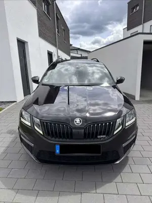 Skoda Octavia Combi 2.0 TDI DSG RS