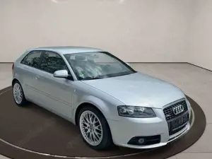 Audi A3 1.8 TFSI  S line Sportpaket plus 1.Hand