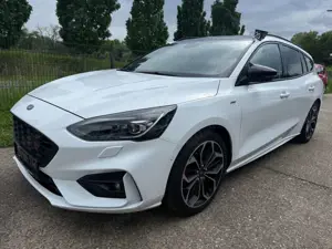 Ford Focus 1.5 ST-Line PANO/KAMERA/GARANTIE/2.HAND