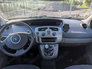 Renault Grand Scenic Bild 2