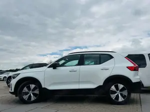 Volvo XC40 Plus Dark 2WD/Navi/Harman-Kardon Bild 5