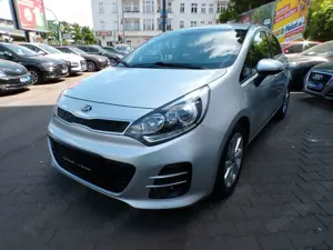 Kia Rio 1.4 Dream-Team Automatik