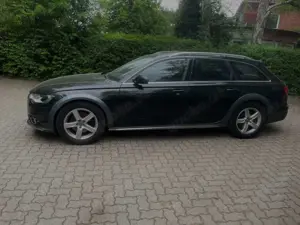 Audi A6 allroad 3.0 TDI Panorama Leder S Line AHK 2-Hand