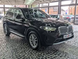 BMW X3 xDrive 20d AHK LEDER StHz ACC LED KAM HIFI