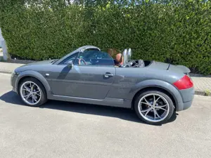 Audi TT Bild 2