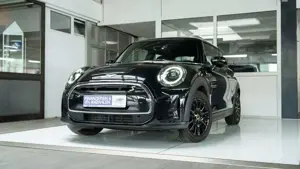 MINI Cooper SE Classic Trim Pack Premium NAV LED uvm. Bild 2