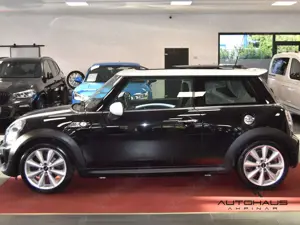 MINI One Cooper S~PANO~NAVI~LEDER~PDC~SITZHEIZ~SOUNDSYSTEM Bild 4