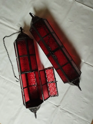Hängewindlicht (2 Stück, groß, Farbe: rot schwarz)