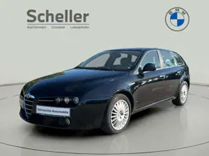 Alfa Romeo 159 Sportwagen 1.9 JTDM "Händler Fahrzeug"