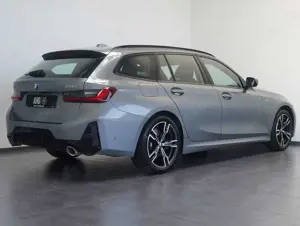 BMW 330 Bild 4