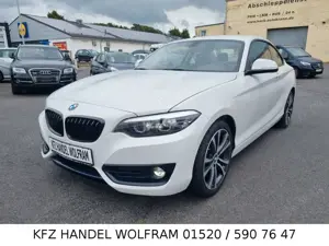 BMW 218 i Coupe Sport Line, LED, 8 fach bereift